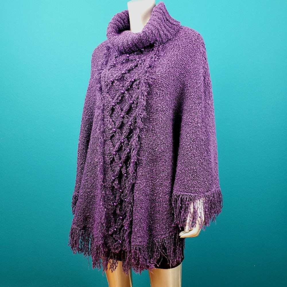 ⚜️💜 Mod Beaded Cowl Neck Boucle Cape Poncho with Fringe // (VINTAGE)